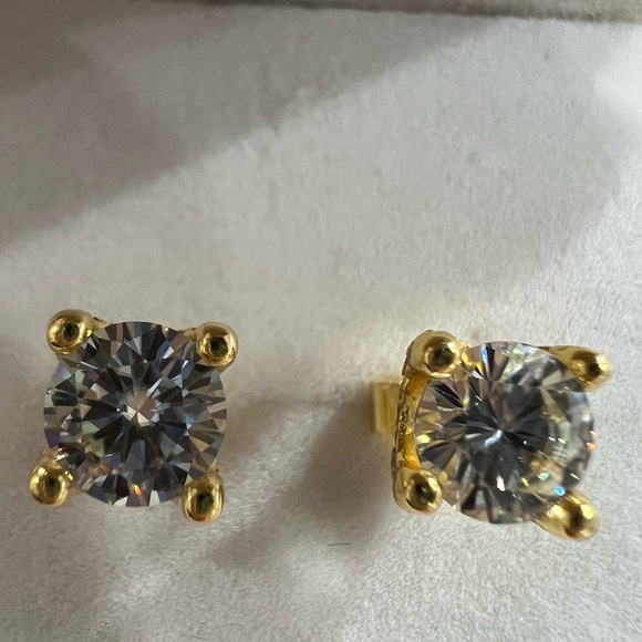 2ct moissanite stud earrings, yellow gold, item 040 - Picture 3 of 11